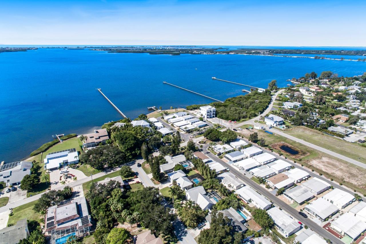 29 Palms Villa Bradenton Bagian luar foto