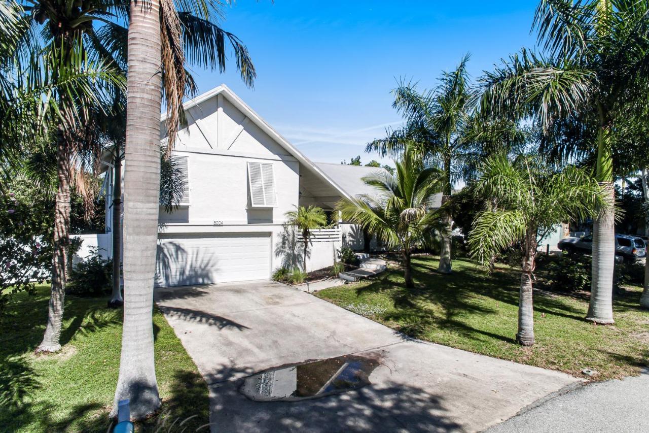 29 Palms Villa Bradenton Bagian luar foto